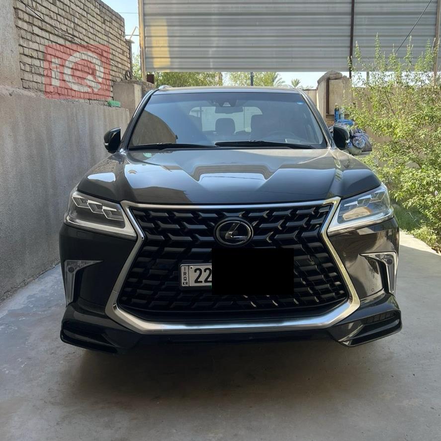 Lexus LX